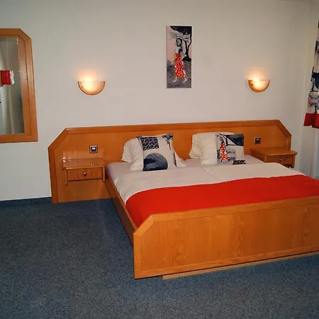 Hotel Stadthaus 3*